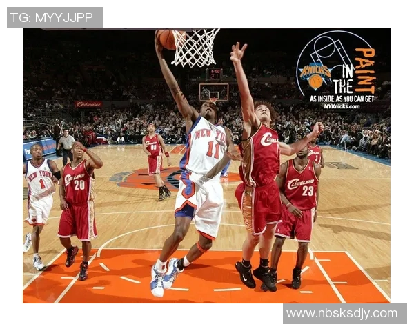 纽约尼克斯与勇士激战正酣球迷期待的精彩对决即将上演